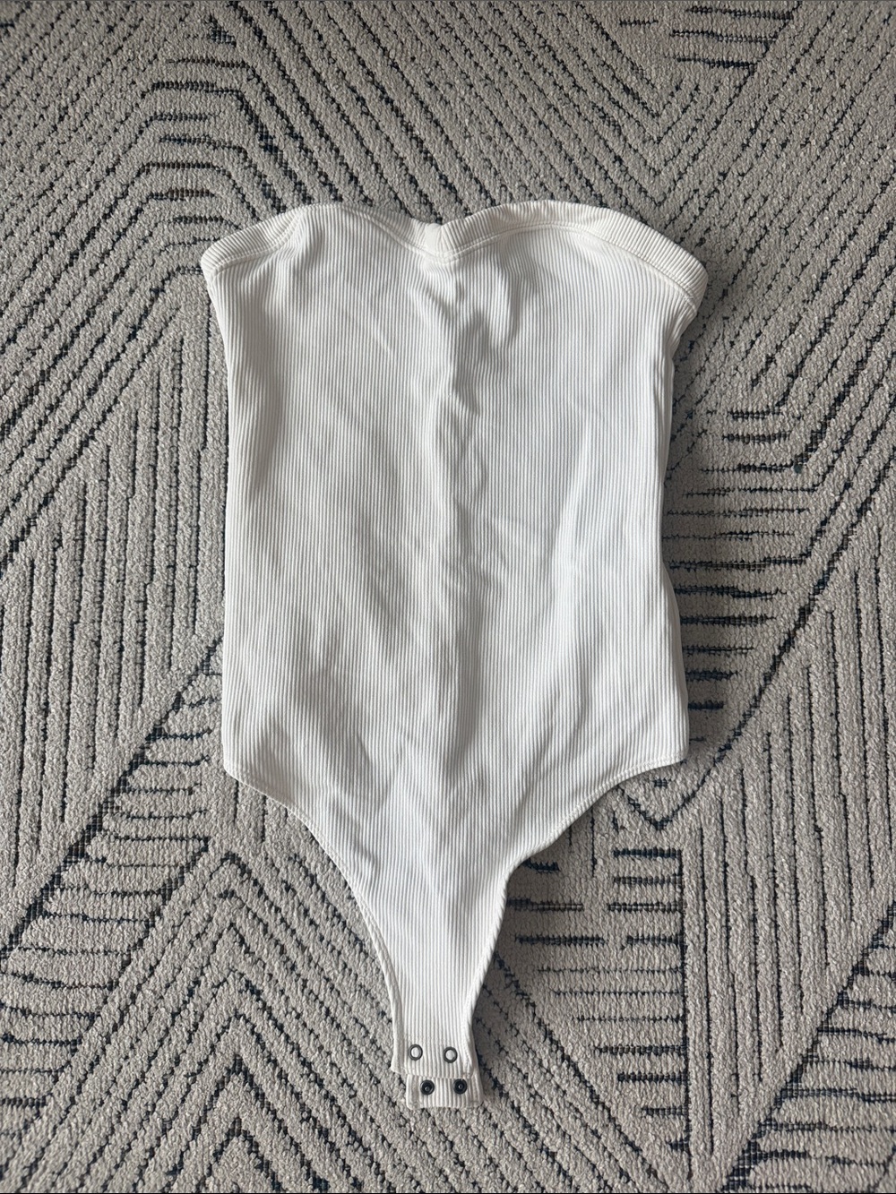 Abercrombie & Fitch Ribbed Strapless Bodysuit